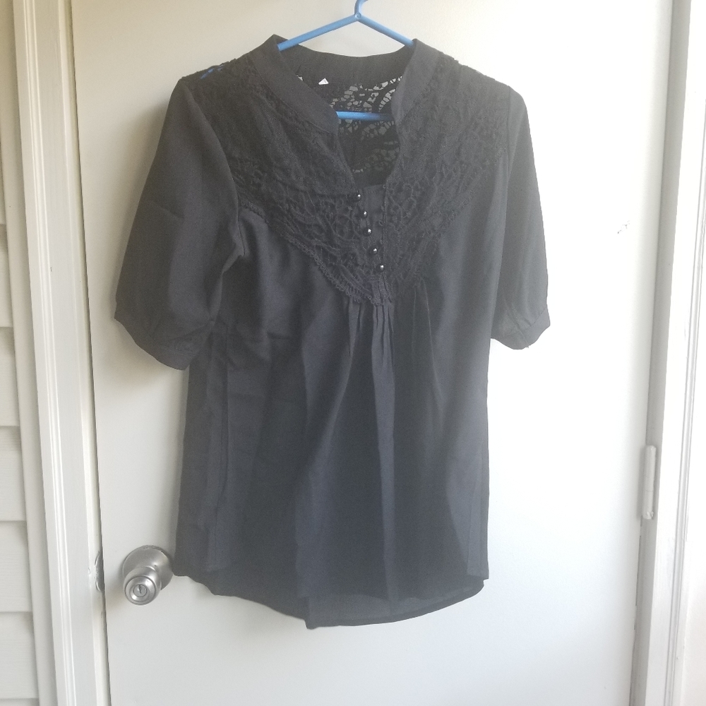 Black crochet short sleeved blouse